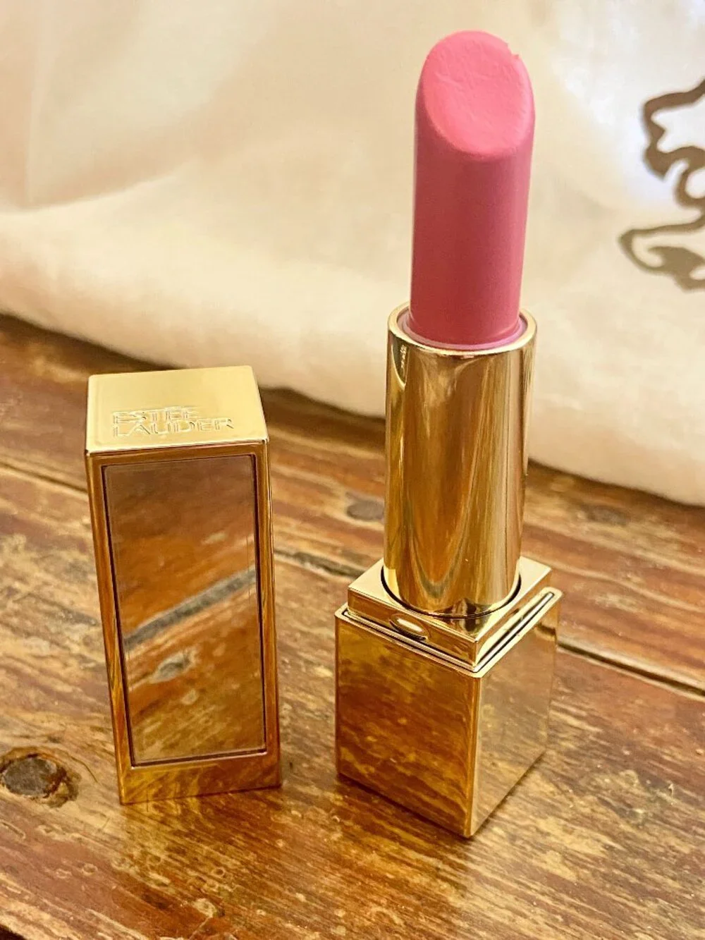 Estee Lauder Pure Color Envy Lipstick 220 Powerful 3.5g Mirror Case
